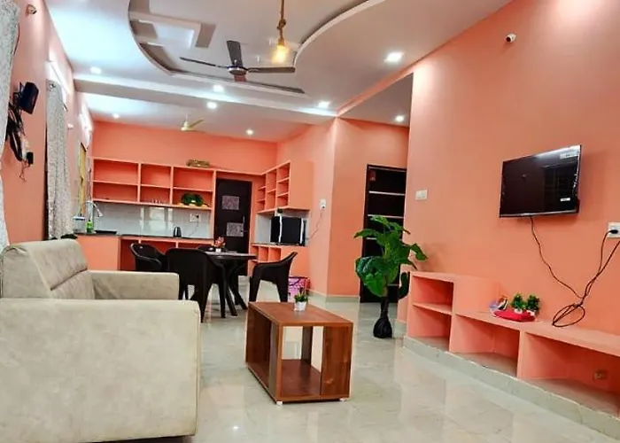Rushitha Home Stay-Ac Rooms-Free Wifi-Flat Tv- Kitchen-Door Service-Near To Alipiri