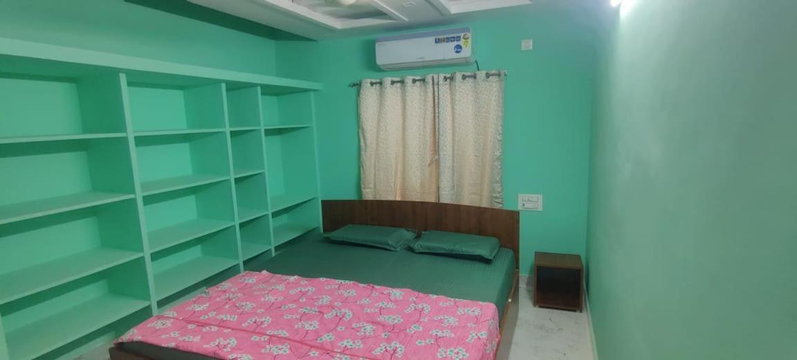 Apartment Rushitha Stay-ac Rooms-free Wifi-flat Tv- Kitchen-door Service-near To Alipiri Tirupati