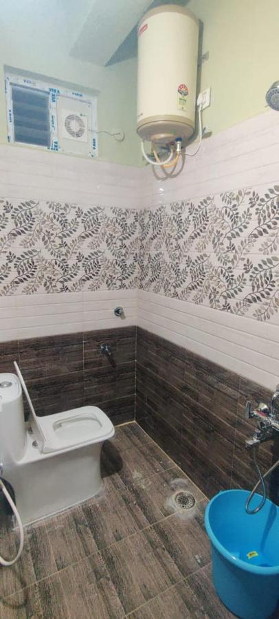 Rushitha Stay-ac Rooms-free Wifi-flat Tv- Kitchen-door Service-near To Alipiri * Tirupati