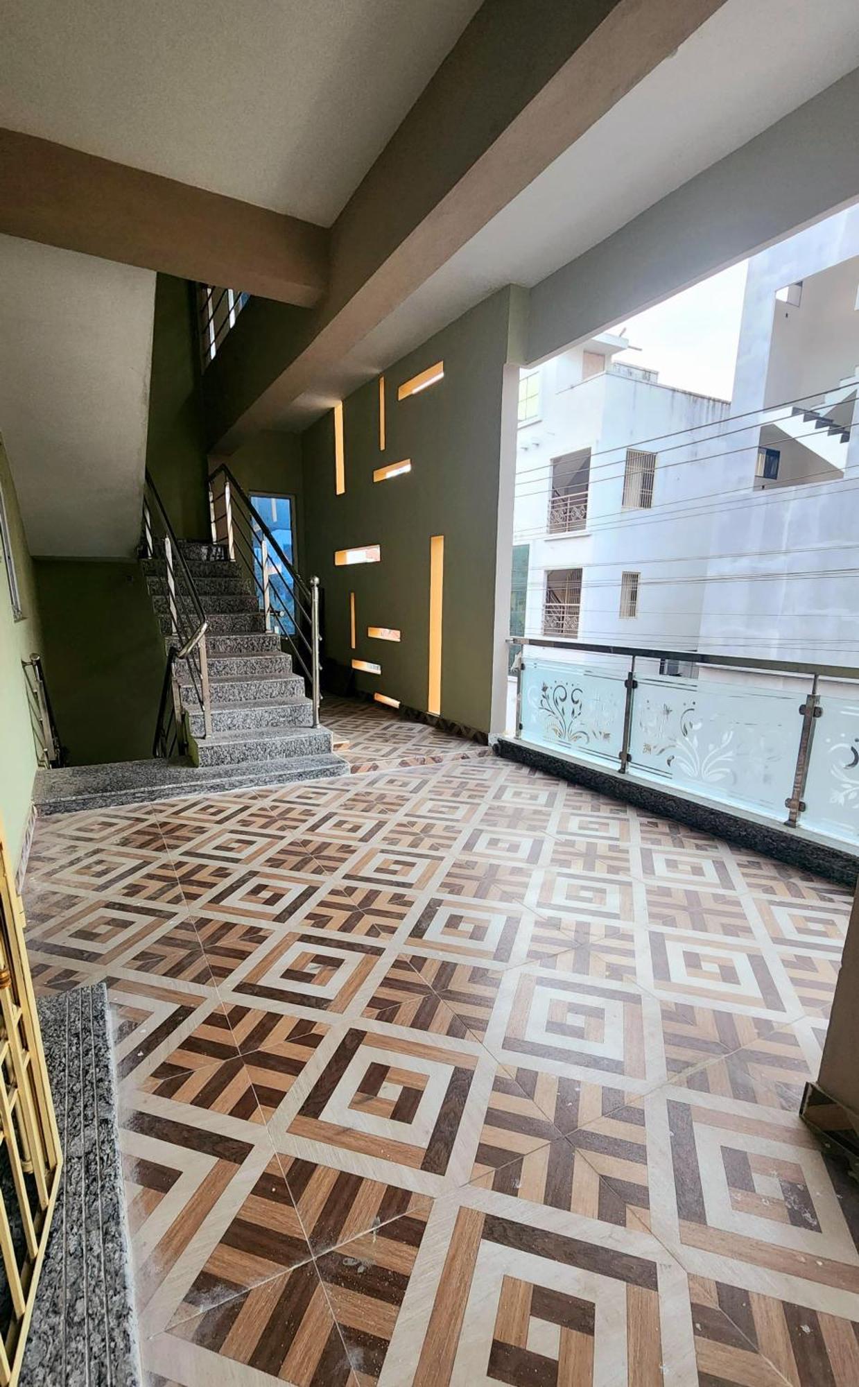 Rushitha Stay-ac Rooms-free Wifi-flat Tv- Kitchen-door Service-near To Alipiri Tirupati