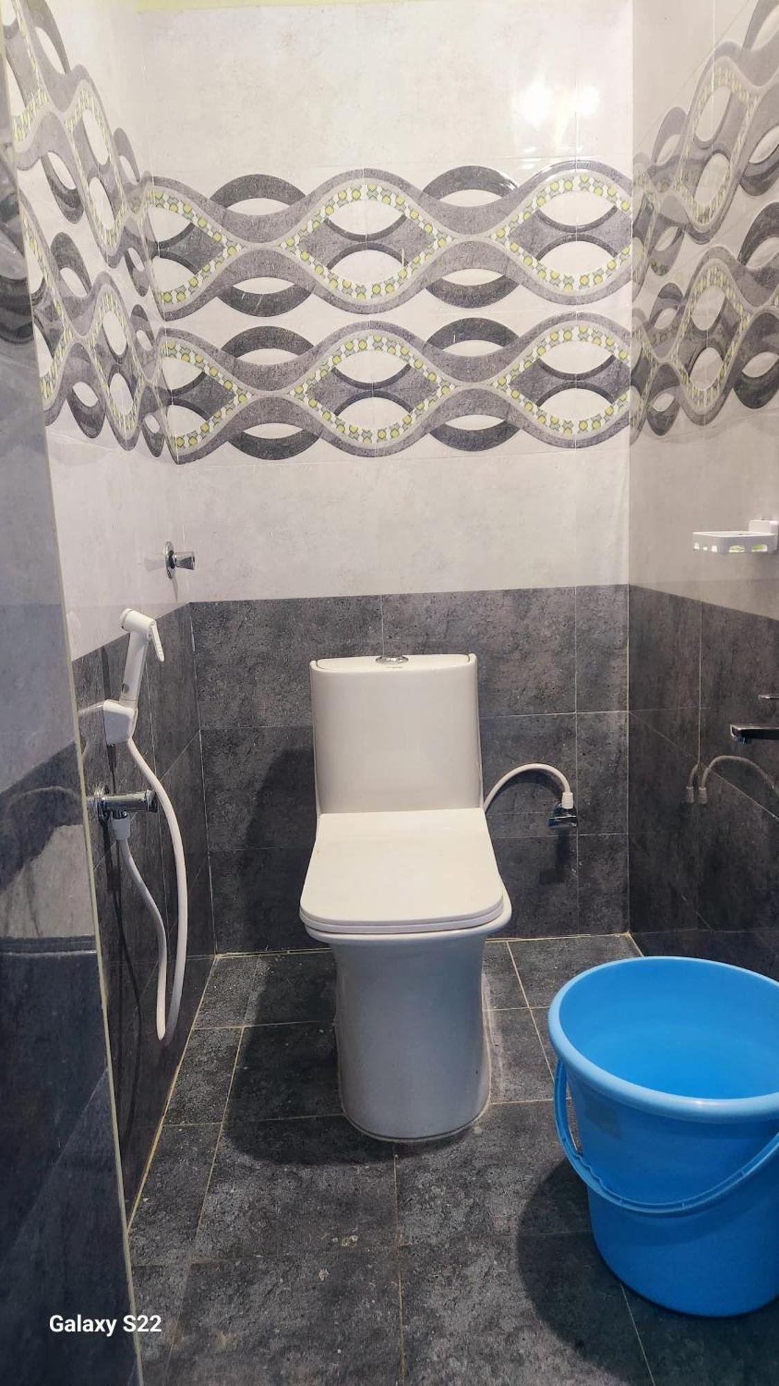 Rushitha Stay-ac Rooms-free Wifi-flat Tv- Kitchen-door Service-near To Alipiri Apartment *